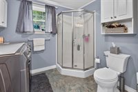 14 Autumn Lane, Lincoln, ME 04457