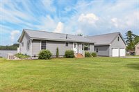 14 Autumn Lane, Lincoln, ME 04457