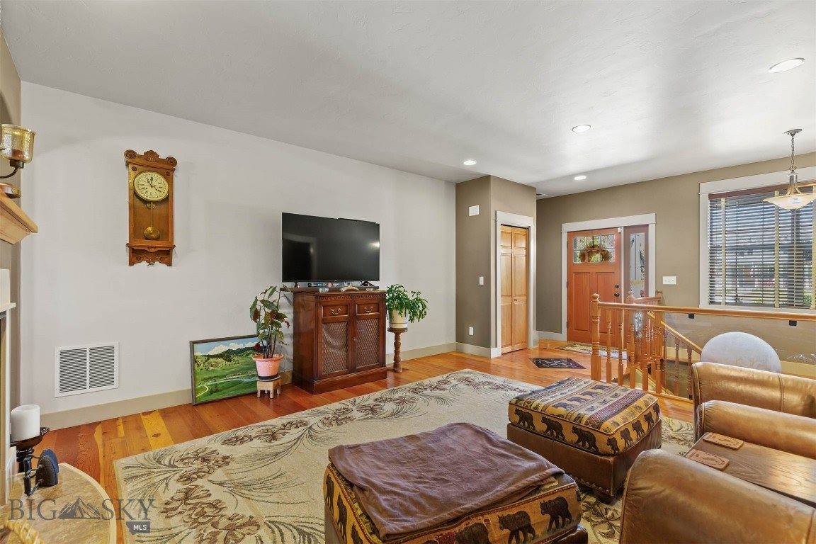 74 Laura Court, Bozeman, MT 59718