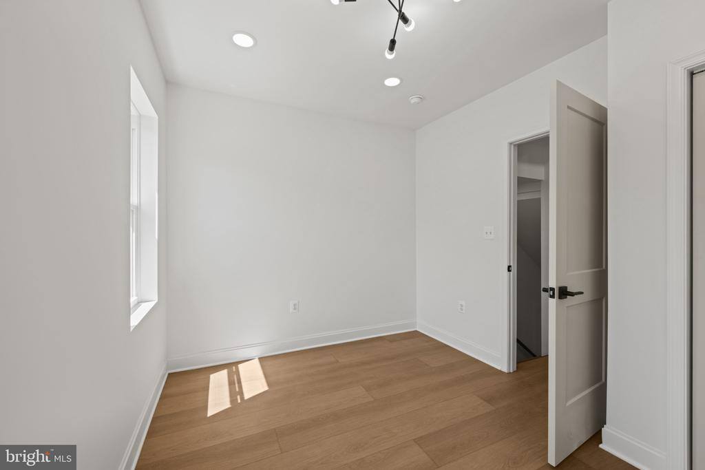 126 North Mount Street, Baltimore, MD 21223