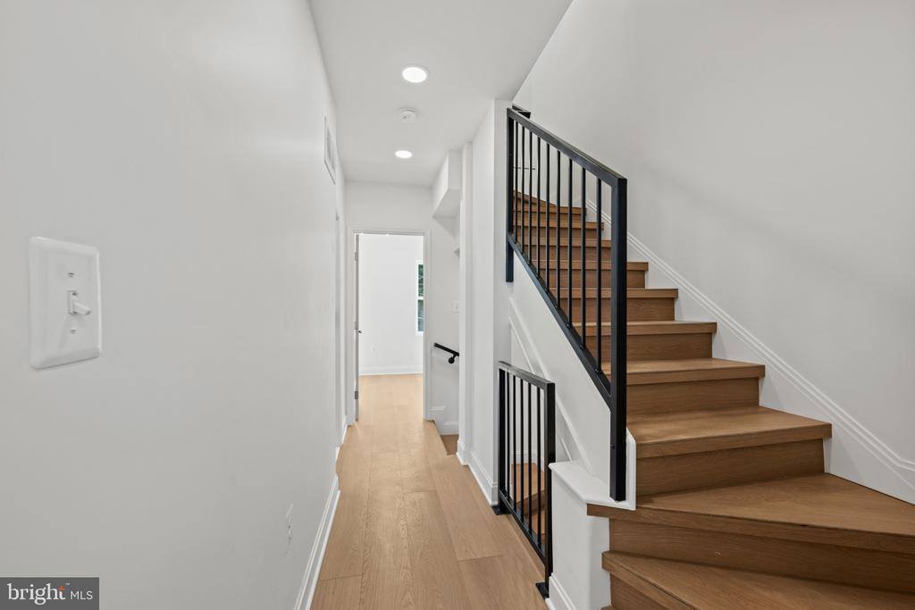 126 North Mount Street, Baltimore, MD 21223