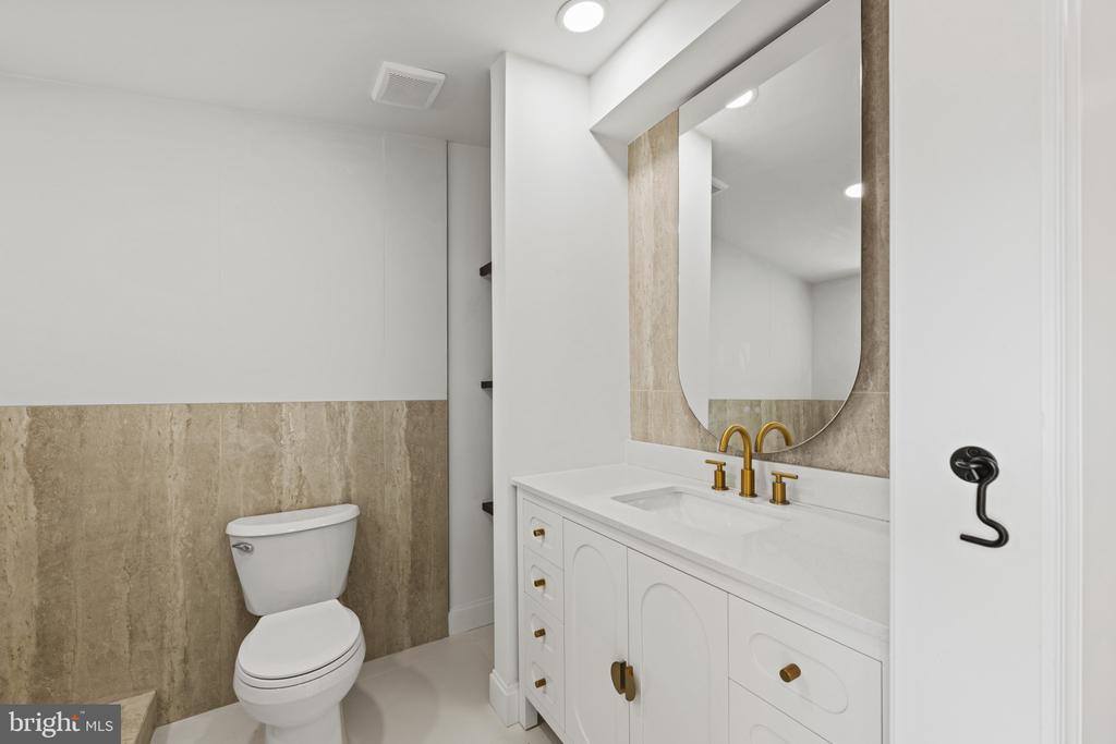 126 North Mount Street, Baltimore, MD 21223