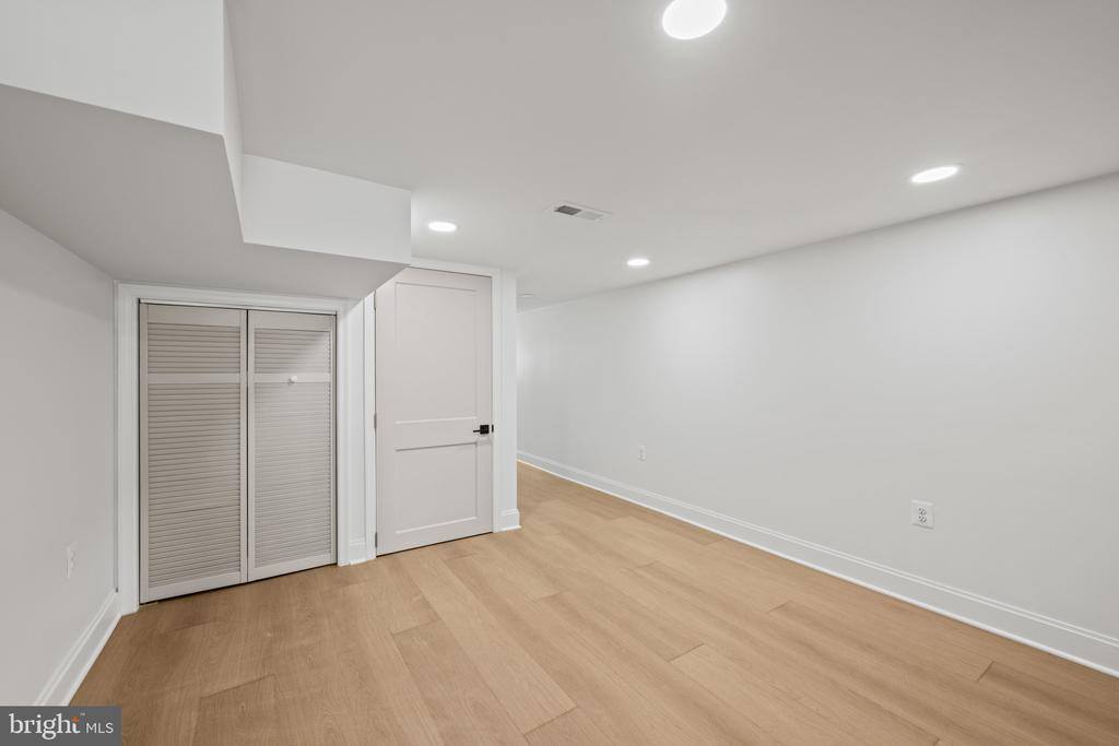 126 North Mount Street, Baltimore, MD 21223