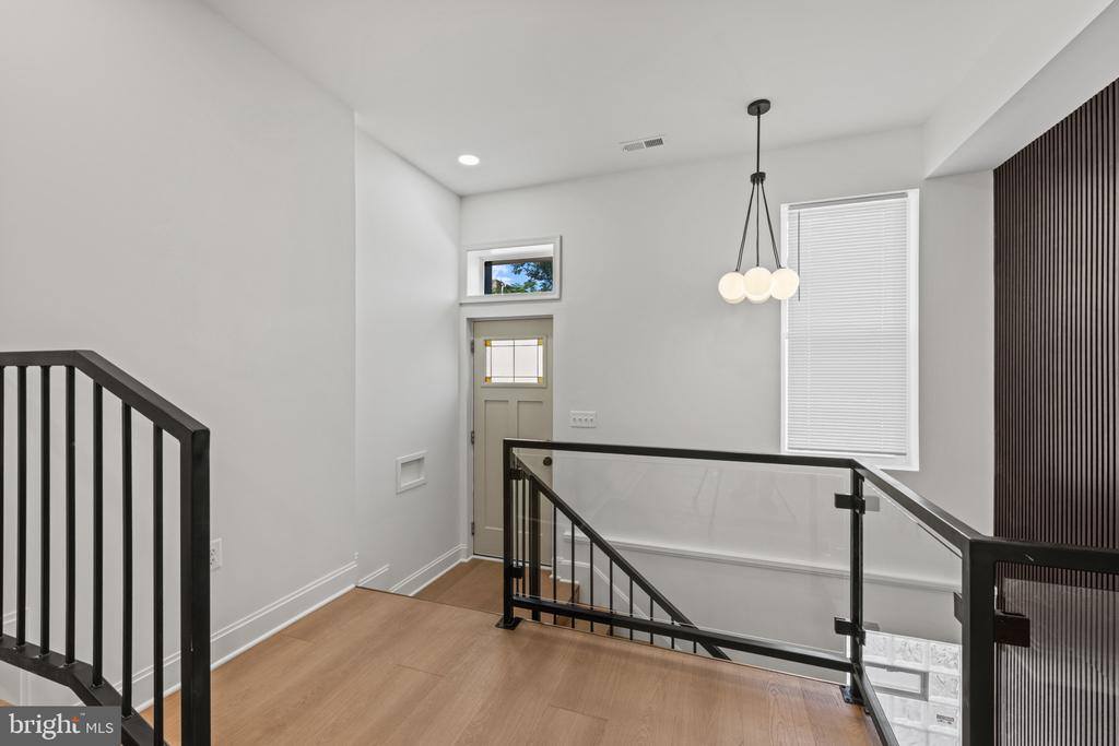 126 North Mount Street, Baltimore, MD 21223