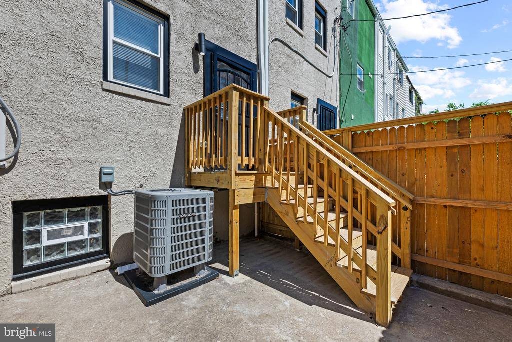 126 North Mount Street, Baltimore, MD 21223