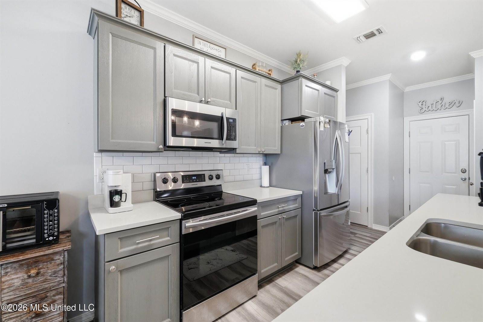 15 Meadow Path Circle, Picayune, MS 39466