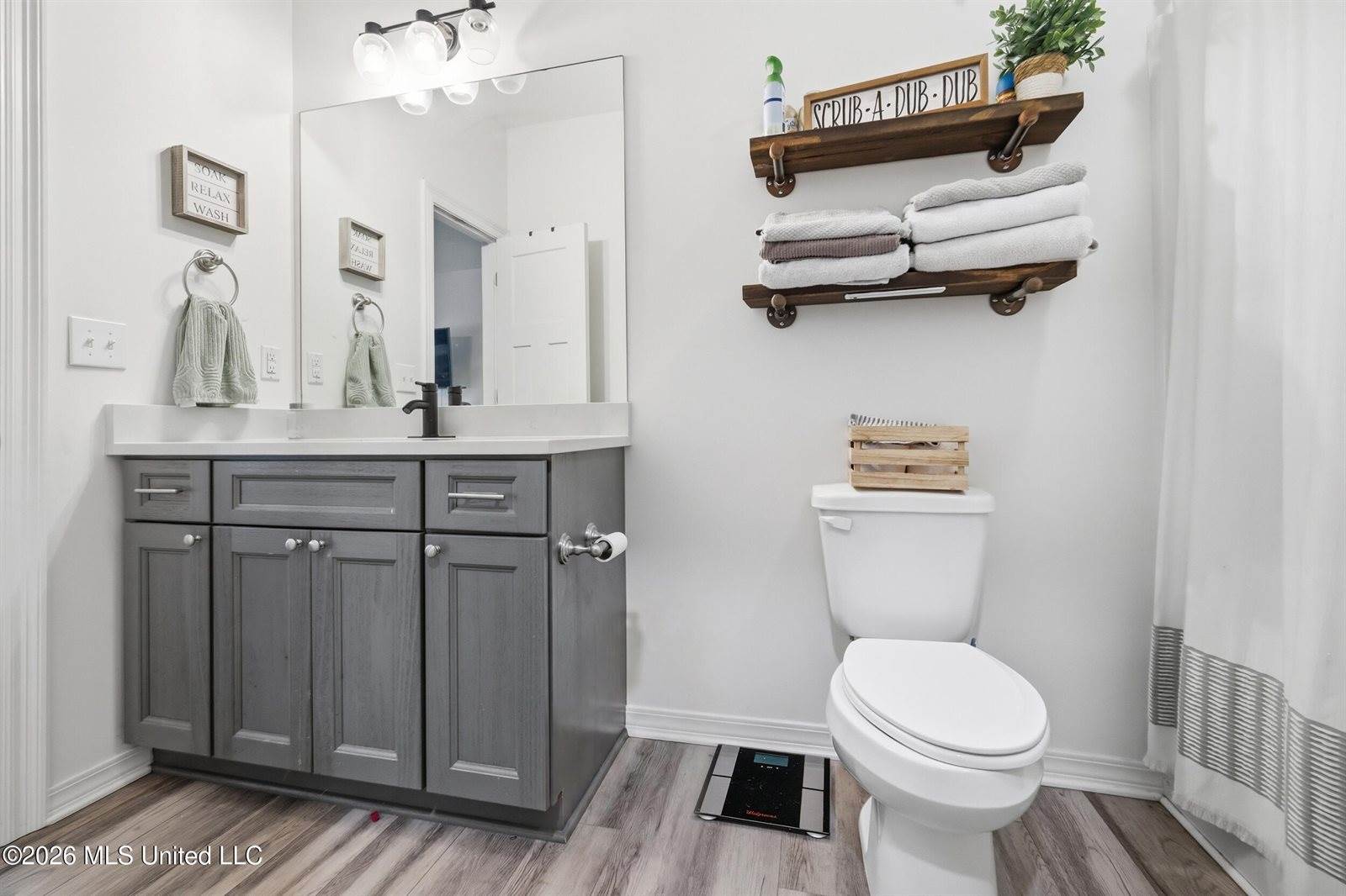 15 Meadow Path Circle, Picayune, MS 39466
