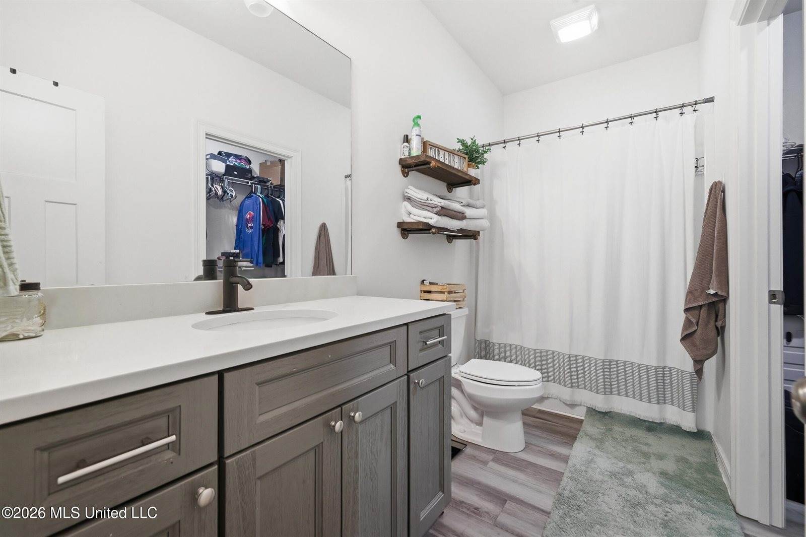 15 Meadow Path Circle, Picayune, MS 39466