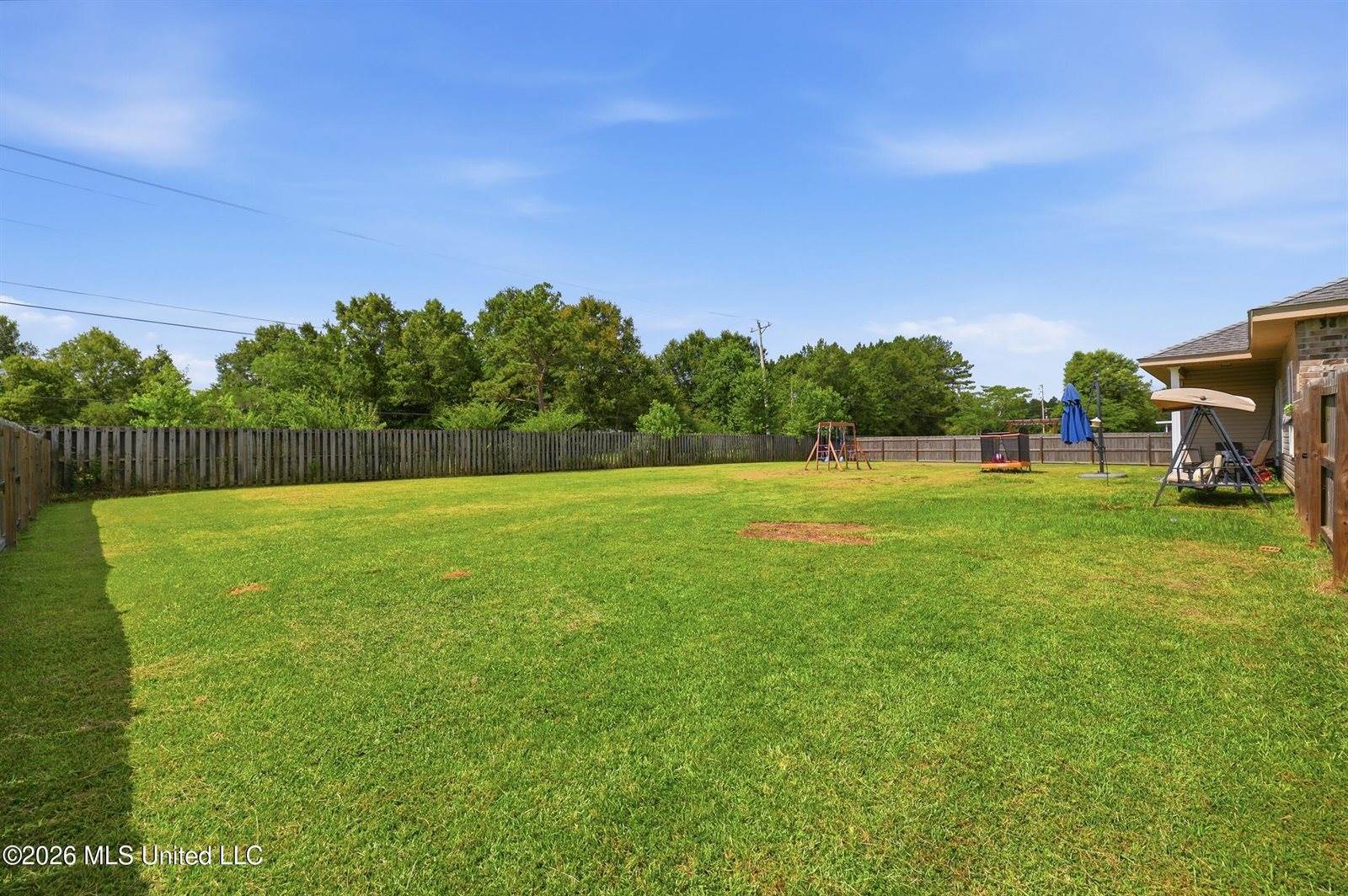 15 Meadow Path Circle, Picayune, MS 39466
