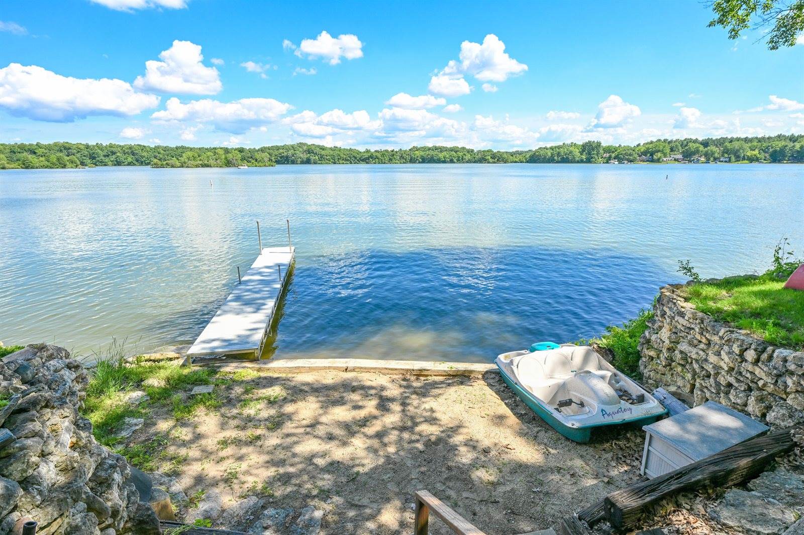 N7866 Kettle Moraine Dr, Whitewater, WI 53190