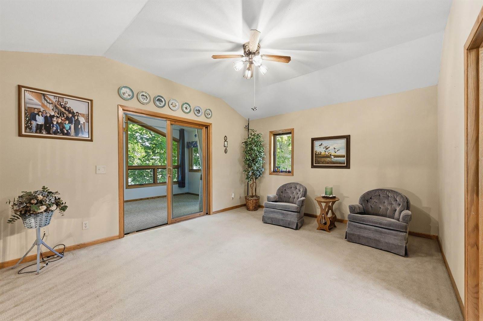 N7866 Kettle Moraine Dr, Whitewater, WI 53190