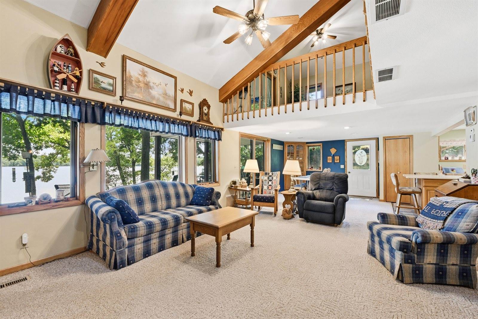 N7866 Kettle Moraine Dr, Whitewater, WI 53190