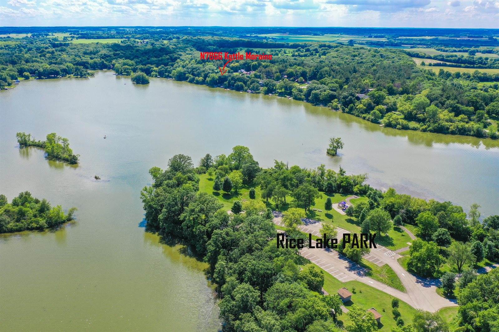 N7866 Kettle Moraine Dr, Whitewater, WI 53190