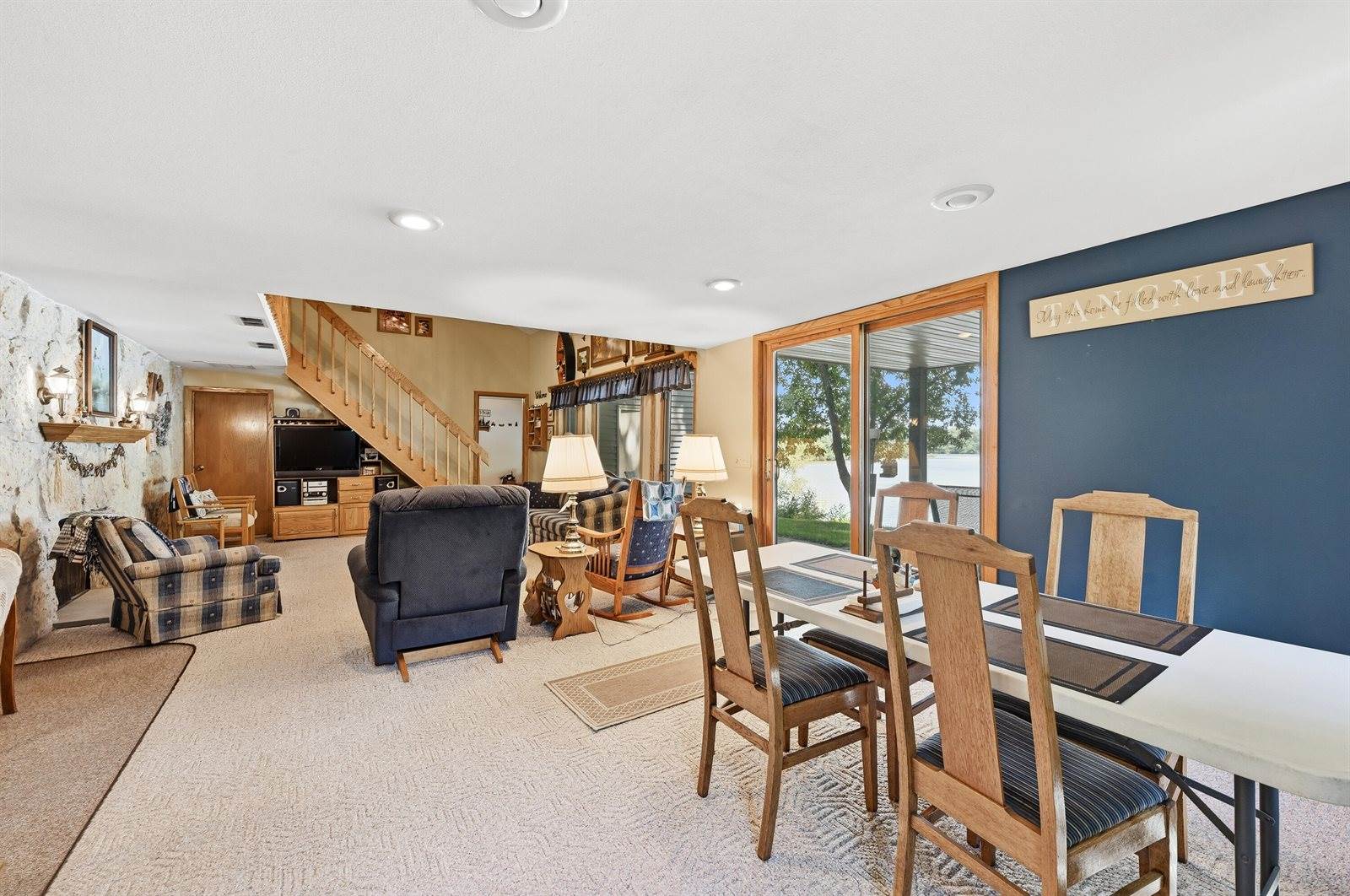 N7866 Kettle Moraine Dr, Whitewater, WI 53190