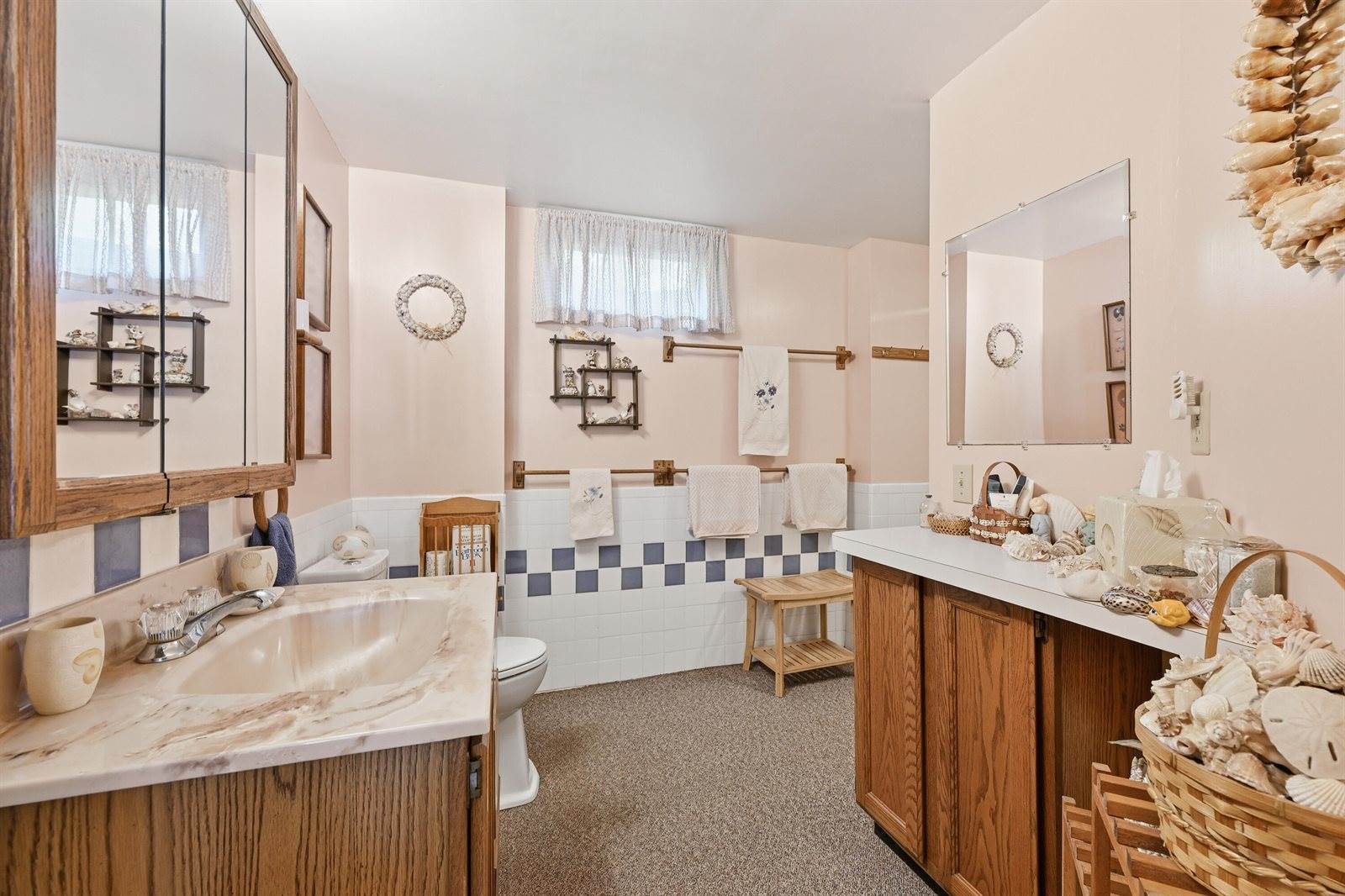 N7866 Kettle Moraine Dr, Whitewater, WI 53190