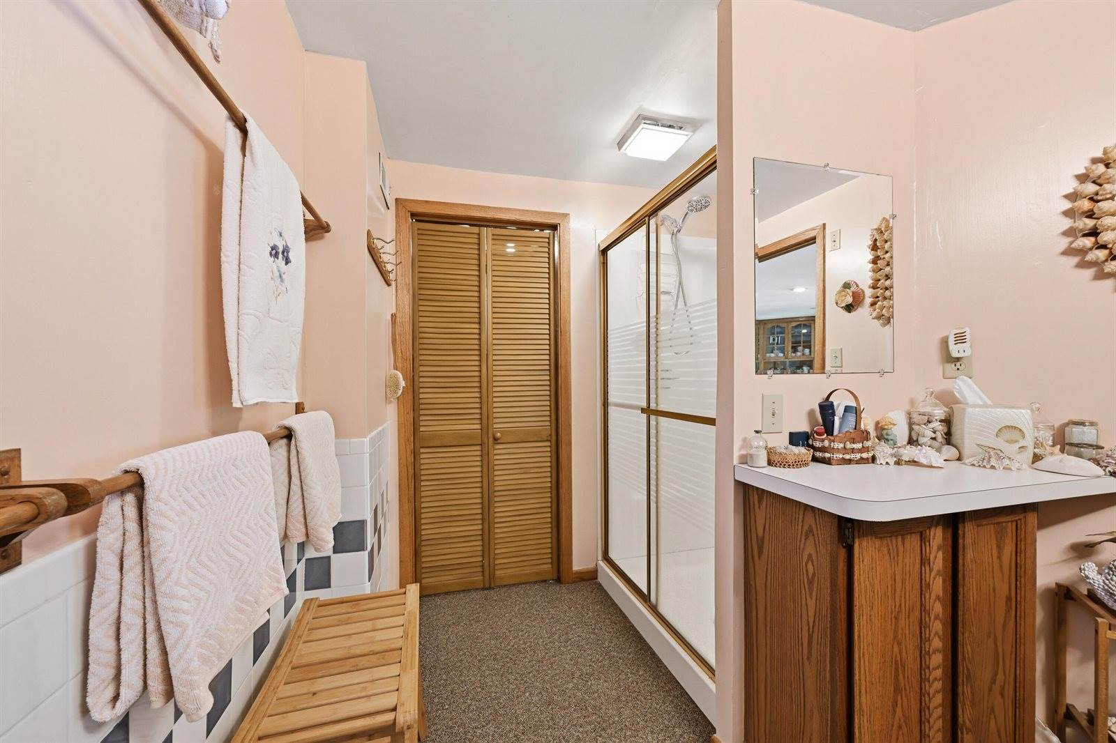 N7866 Kettle Moraine Dr, Whitewater, WI 53190