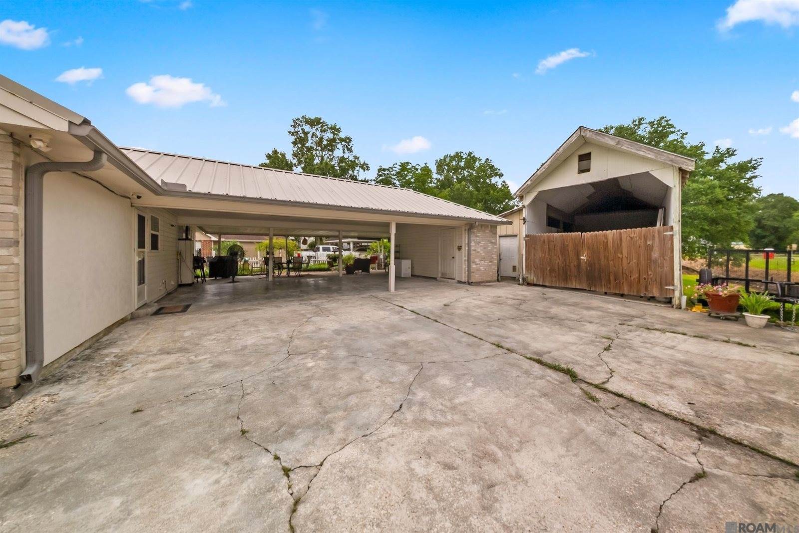 16263 North Galvez Ave, Prairieville, LA 70769