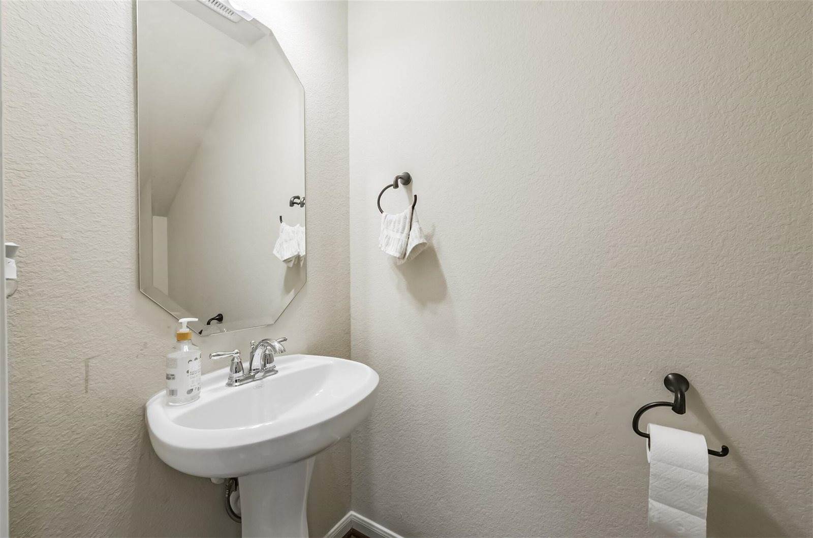19027 Bowden Harbour Drive, Richmond, TX 77407