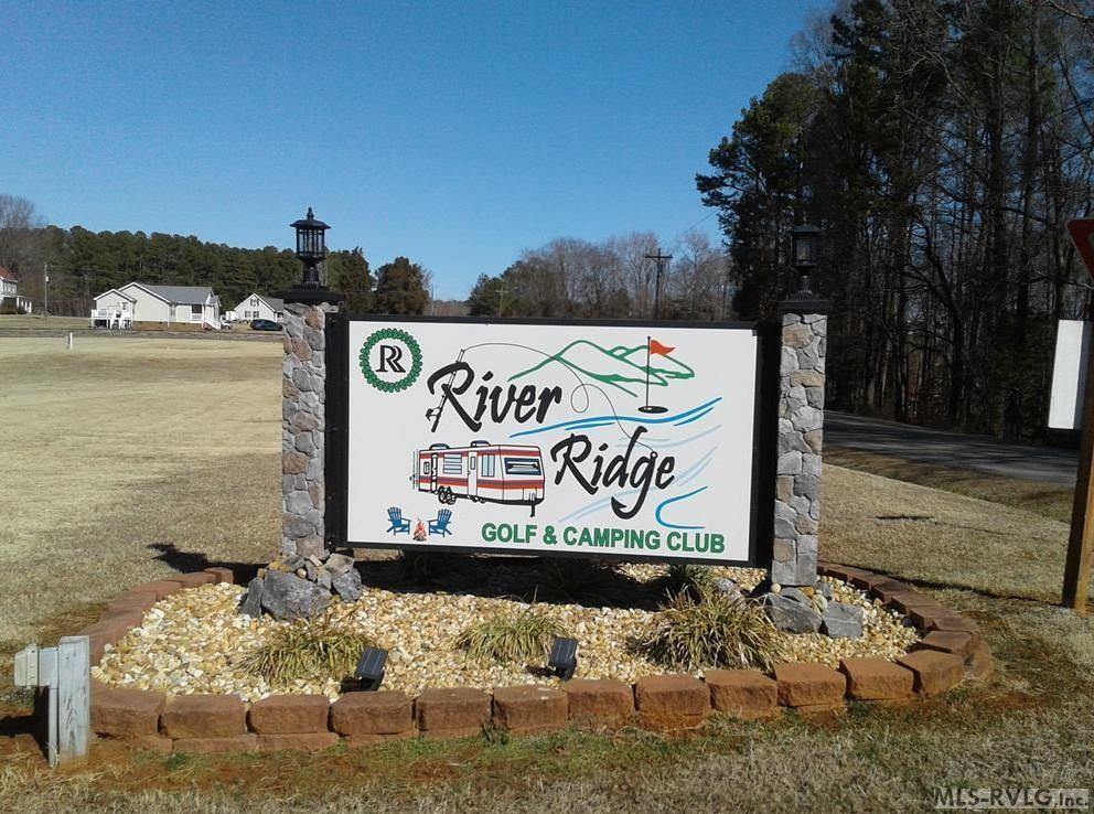 126 Des Moines, Bracey, VA 23919