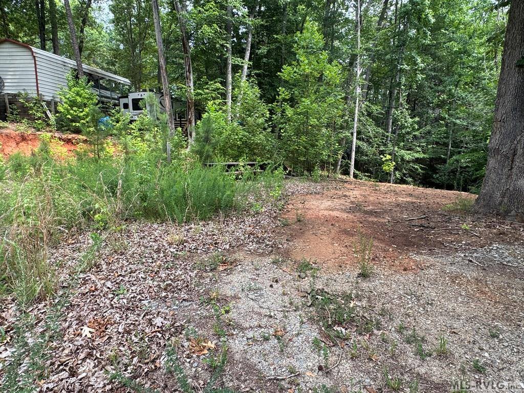 126 Des Moines, Bracey, VA 23919
