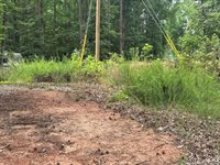 126 Des Moines, Bracey, VA 23919