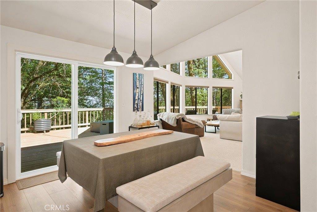 11240 Loch Lomond Road, Cobb, CA 95461