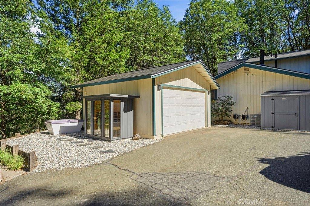 11240 Loch Lomond Road, Cobb, CA 95461