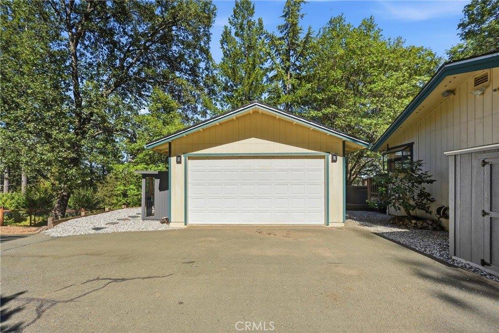 11240 Loch Lomond Road, Cobb, CA 95461