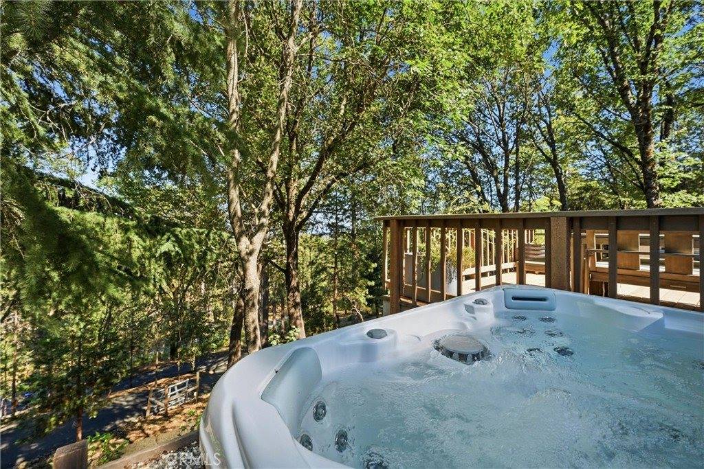 11240 Loch Lomond Road, Cobb, CA 95461