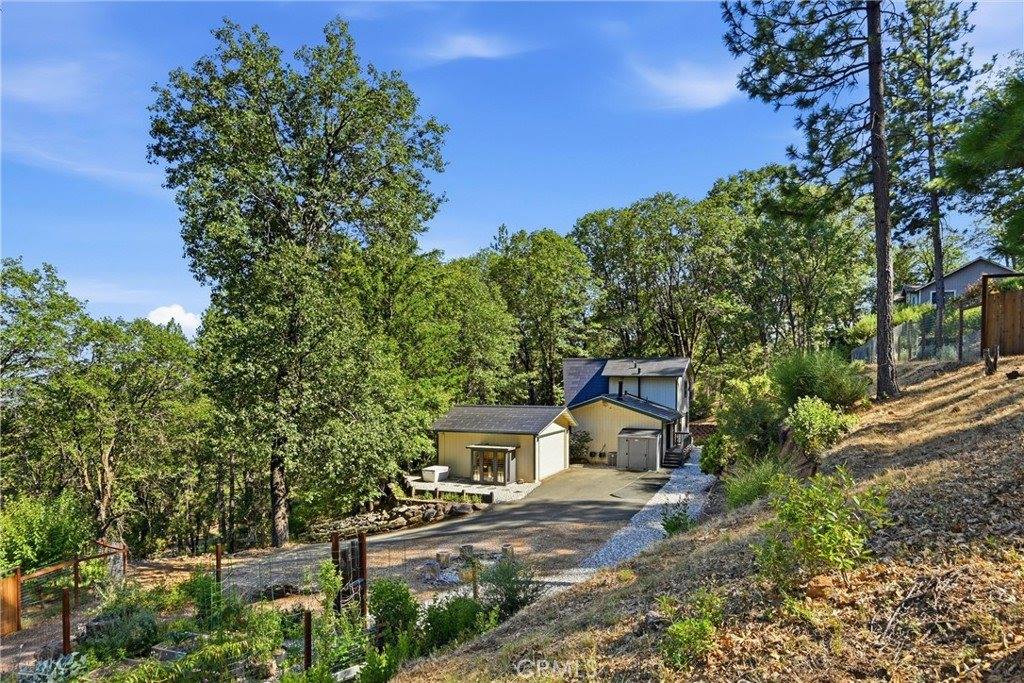 11240 Loch Lomond Road, Cobb, CA 95461