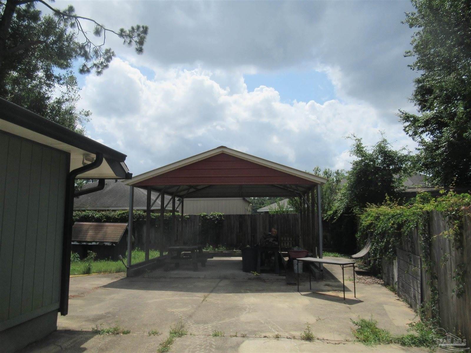 4900 Lanett Dr, Pensacola, FL 32526