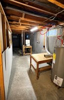 40 Partridge Dr, Springfield, MA 01119