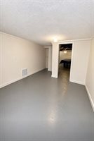 40 Partridge Dr, Springfield, MA 01119