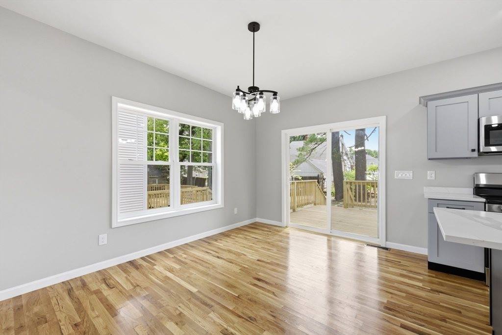 30 Goldenrod, Springfield, MA 01109