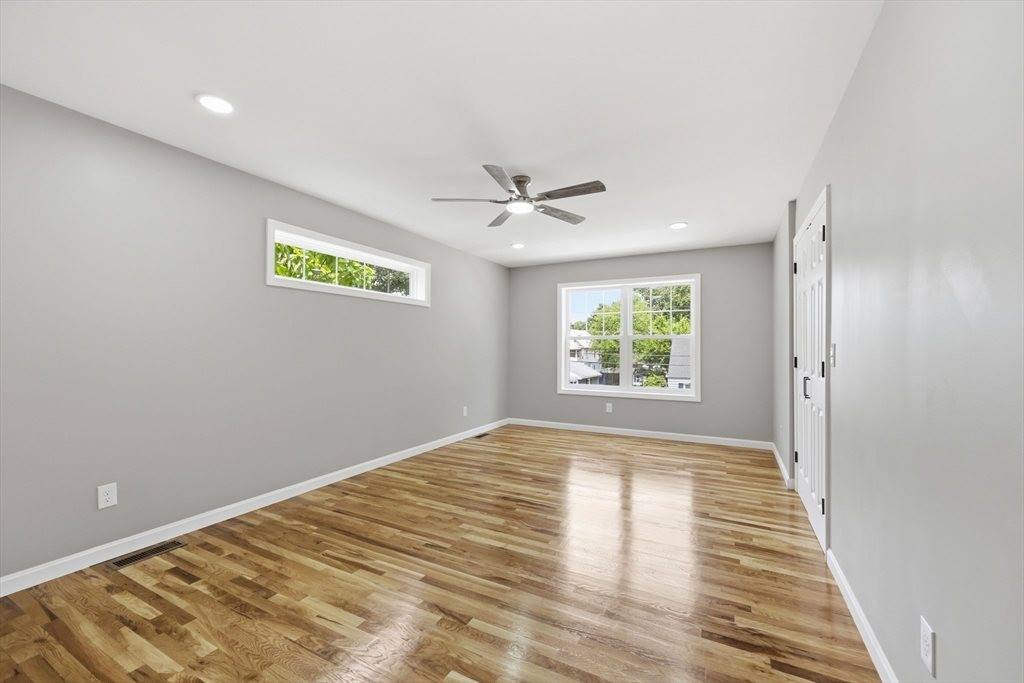 30 Goldenrod, Springfield, MA 01109