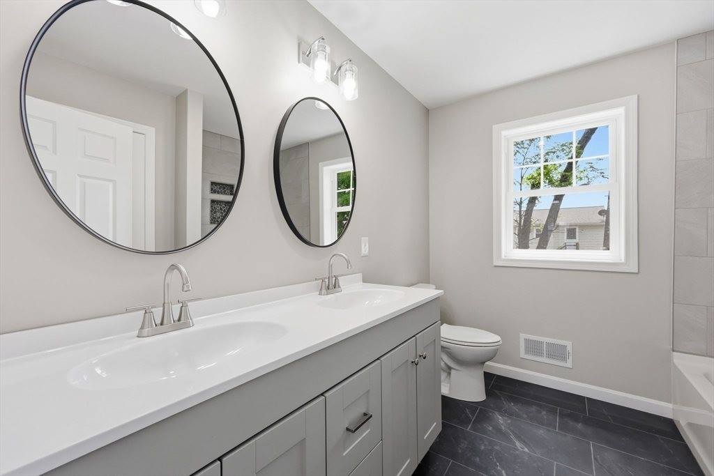 30 Goldenrod, Springfield, MA 01109