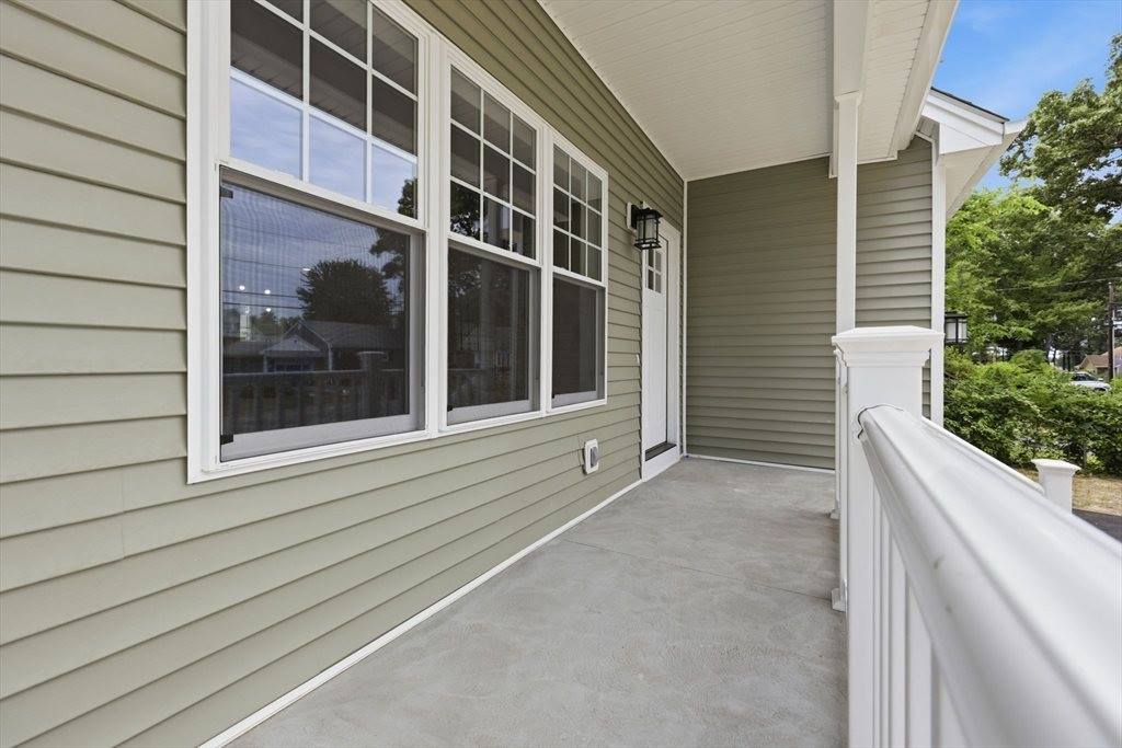 30 Goldenrod, Springfield, MA 01109