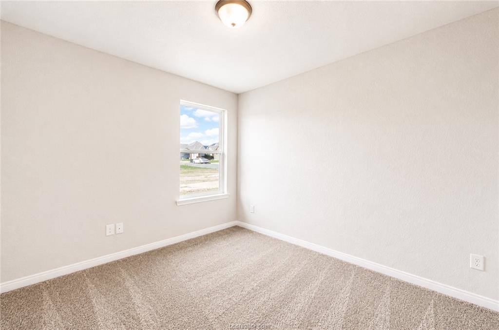 5923 Eldora Drive, College Station, TX 77845