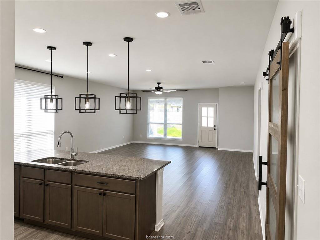 5923 Eldora Drive, College Station, TX 77845