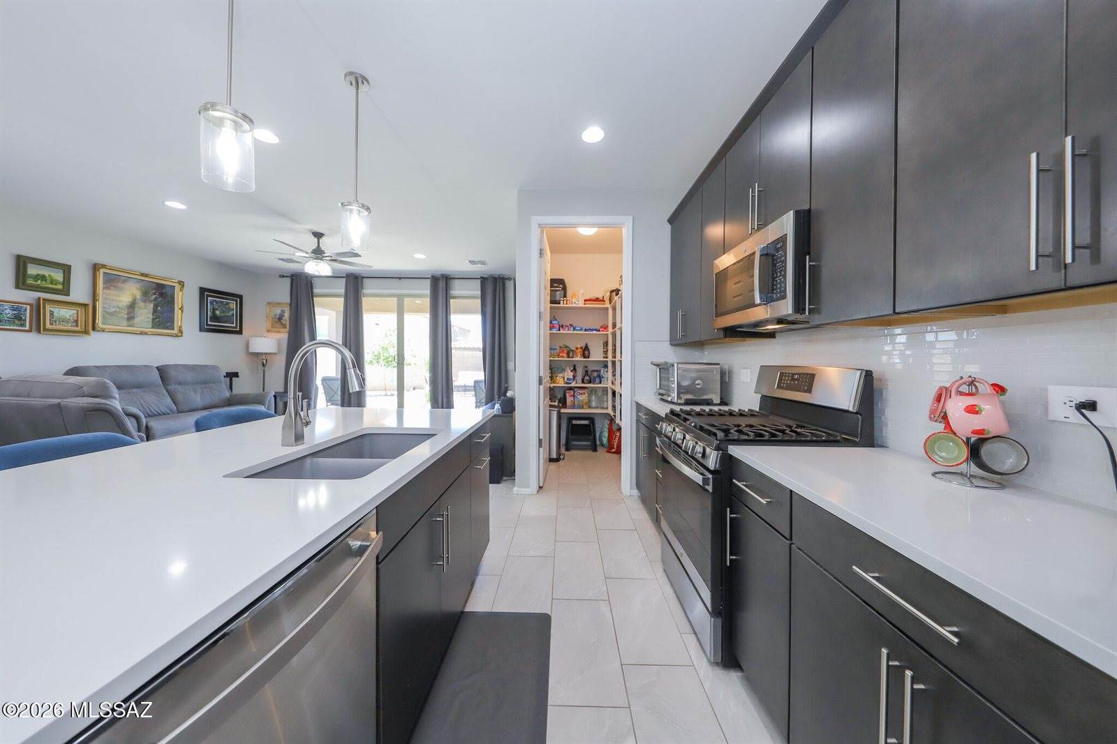 7771 South Wolf Creek Drive, Tucson, AZ 85757