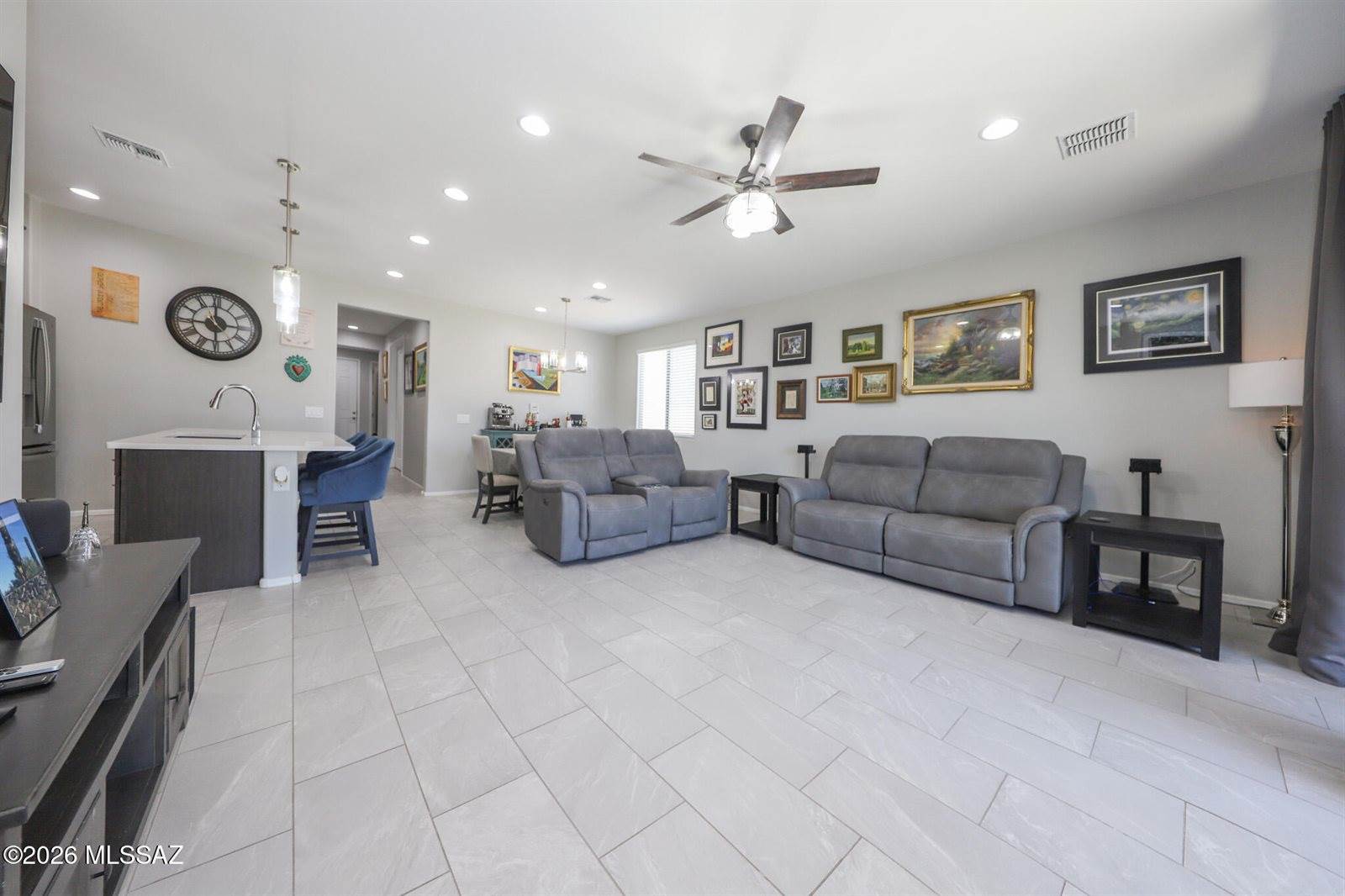 7771 South Wolf Creek Drive, Tucson, AZ 85757