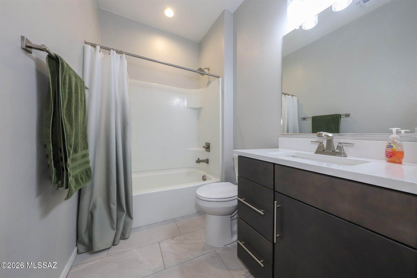 7771 South Wolf Creek Drive, Tucson, AZ 85757