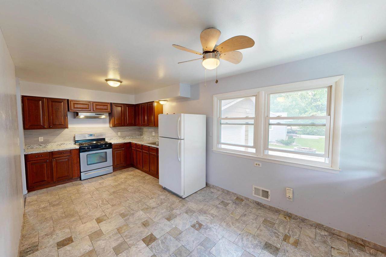 923 Gail PLACE, Fort Atkinson, WI 53538