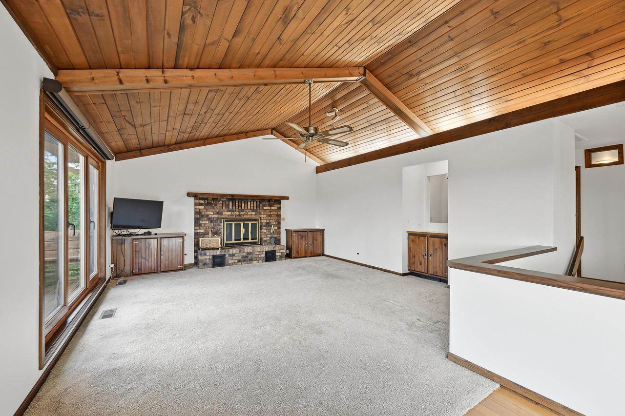 N7693 Ridge ROAD, Whitewater, WI 53190