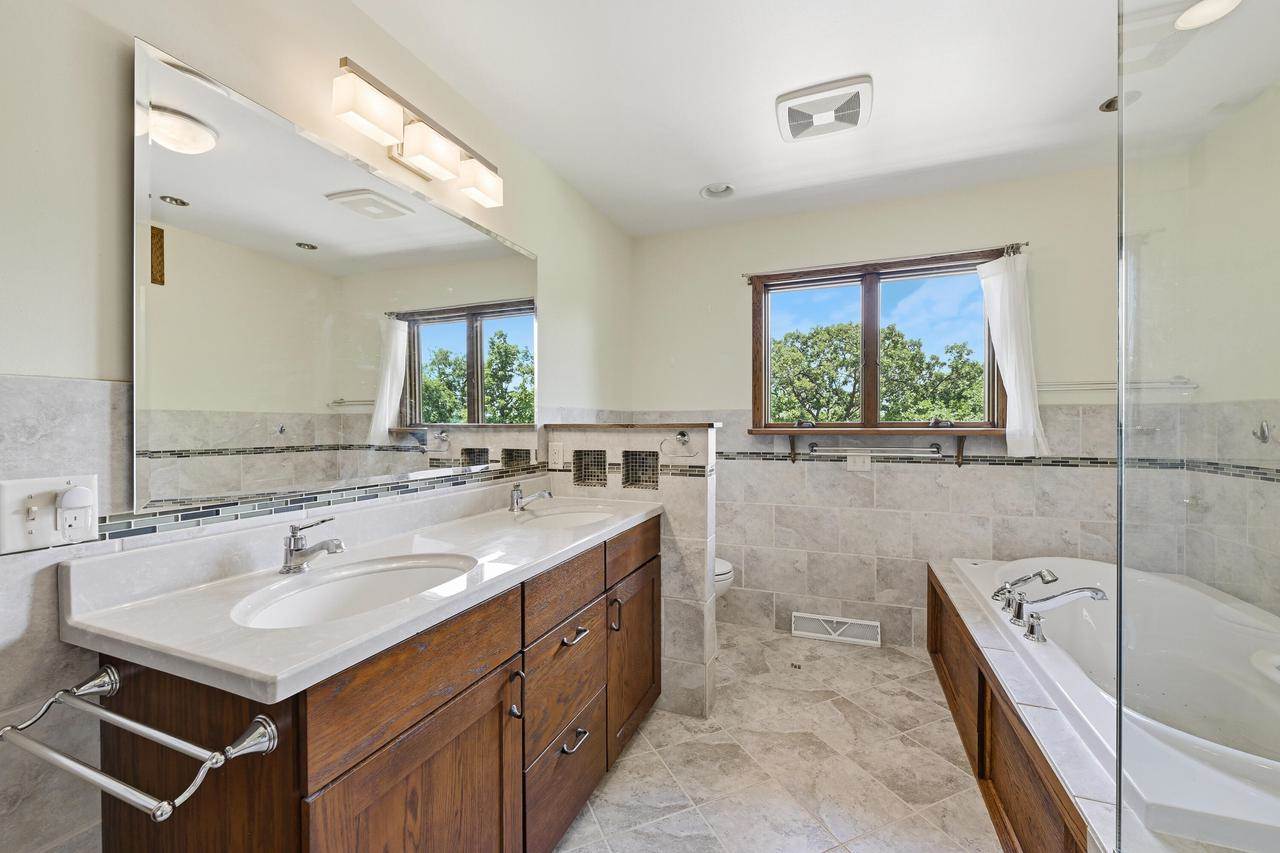 N7693 Ridge ROAD, Whitewater, WI 53190