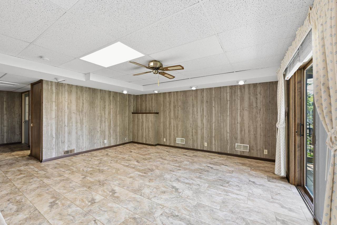 N7693 Ridge ROAD, Whitewater, WI 53190