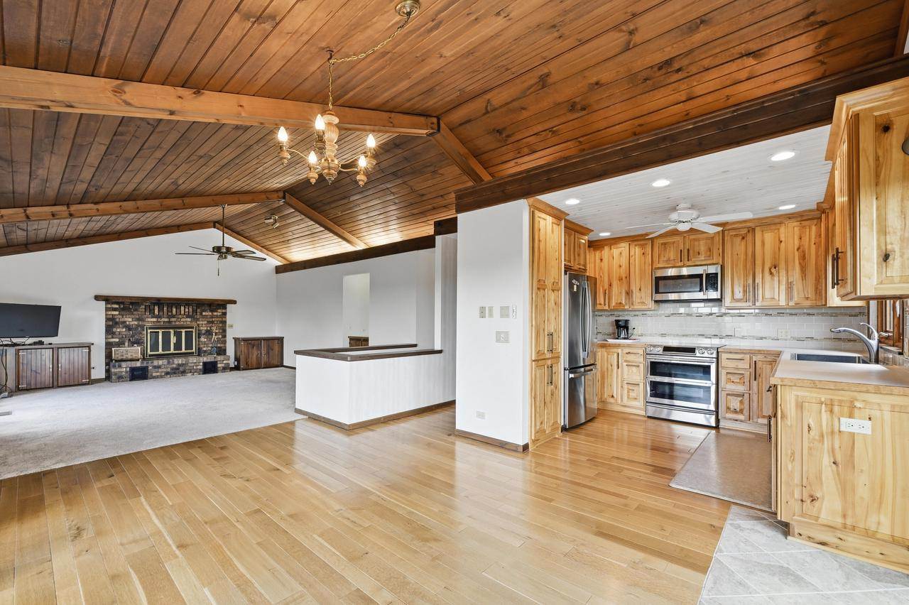 N7693 Ridge ROAD, Whitewater, WI 53190