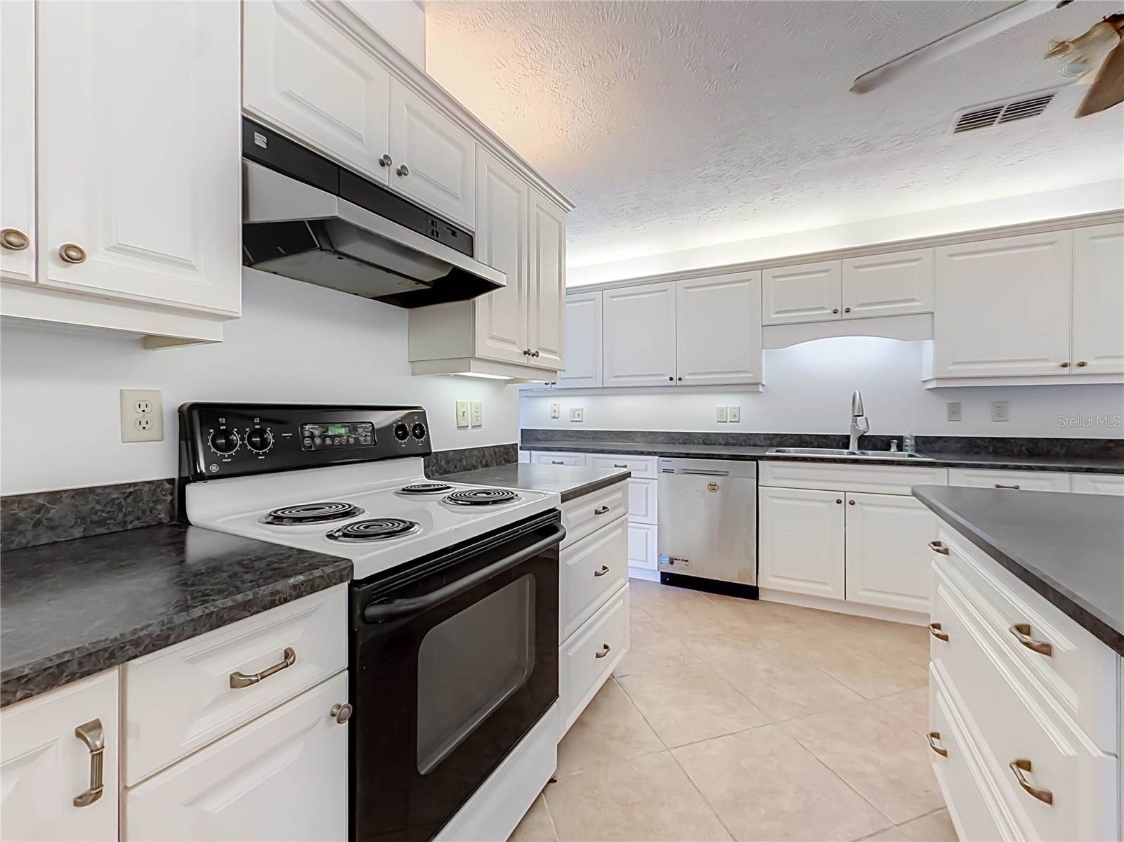 707 NE 46TH Court, Ocala, FL 34470