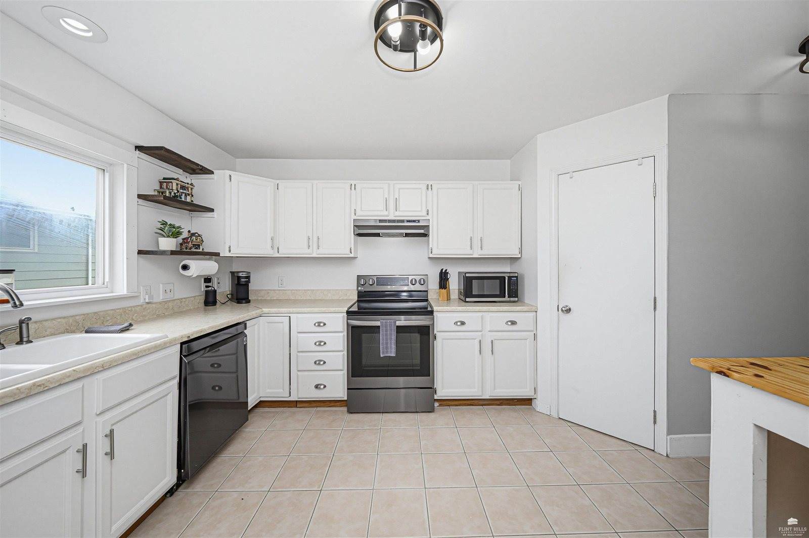902 South Webster, Junction City, KS 66441