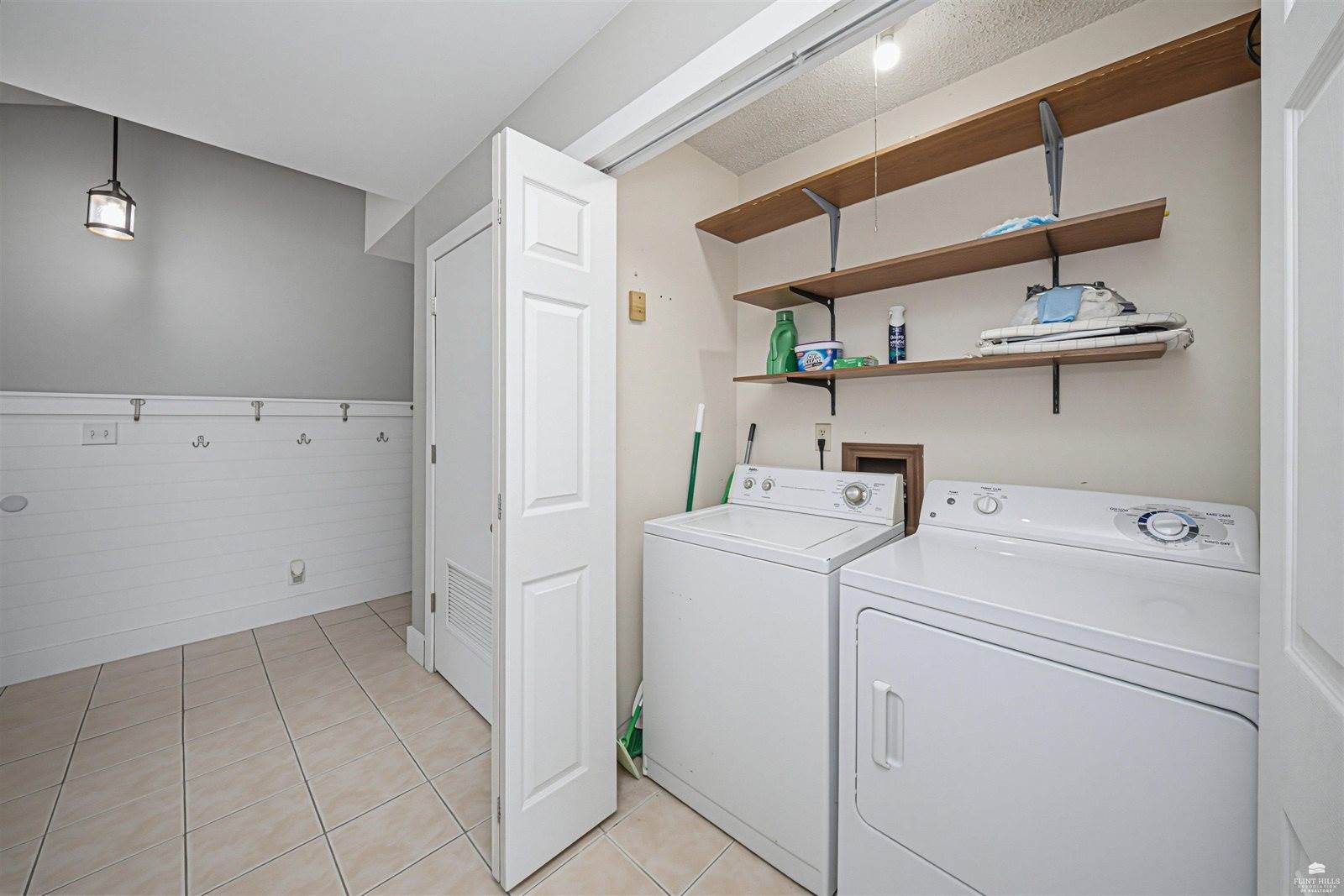 902 South Webster, Junction City, KS 66441